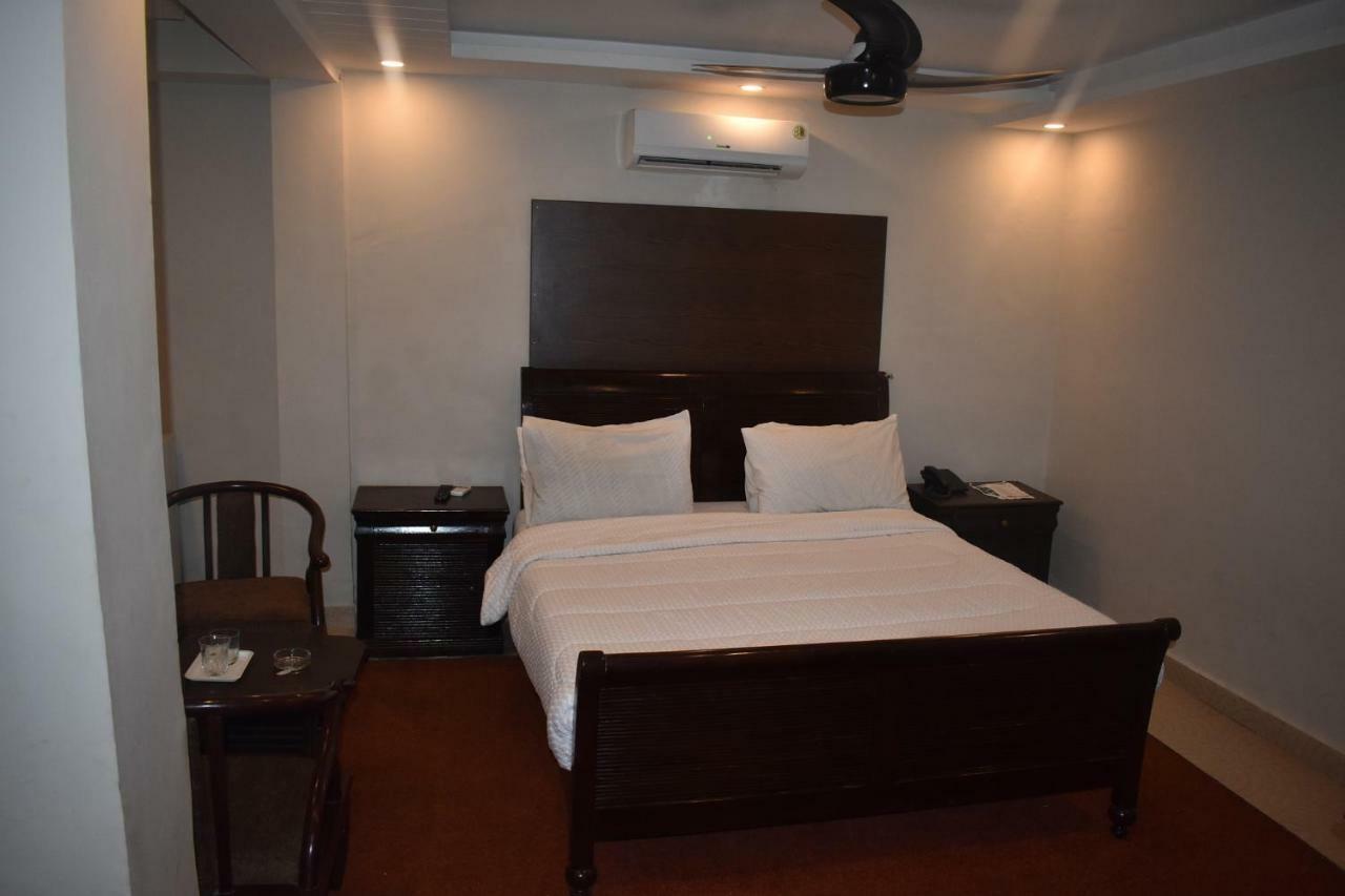 Hotel Burj Al Hateem Rawalpindi Eksteriør billede